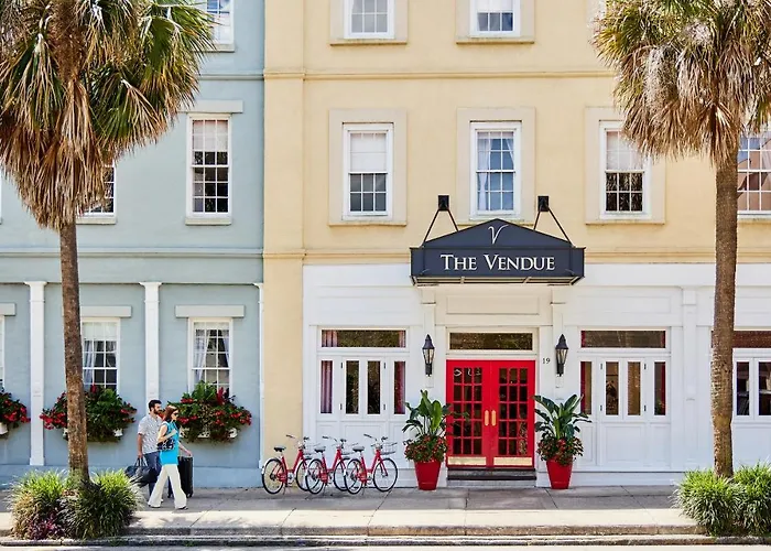 Discover the Best Charleston Hotels with Pool for a Relaxing Getaway