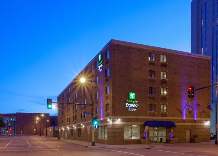Discover the Best Hotels Near Minneapolis Convention Center for Your Stay