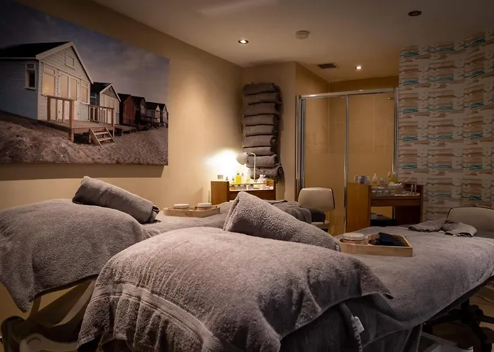 Finest Hotels in Christchurch, Dorset UK