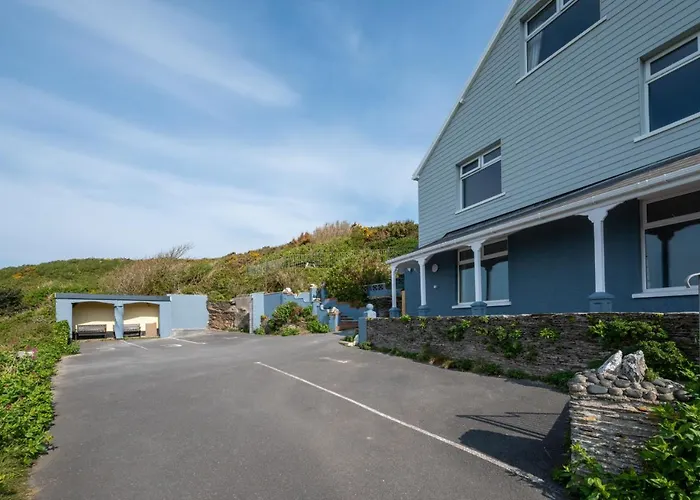 Best Accommodations in Picturesque Mortehoe