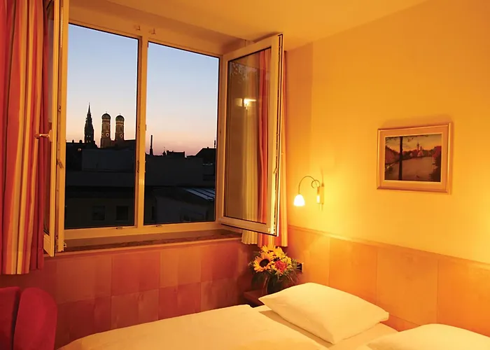 Top Hotels neben Königsplatz München