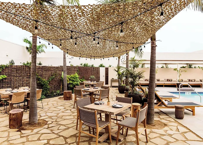 Top Day Use Hotels in Los Angeles for Luxurious Short Stays