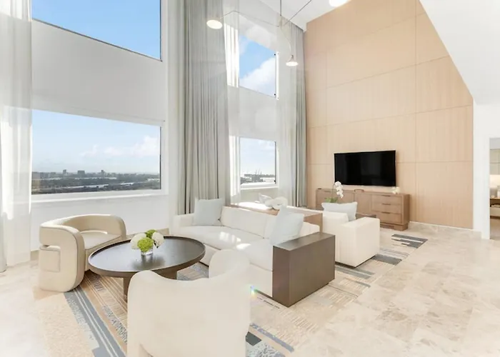 Top Miami Hotels Offering Free Cruise Shuttle